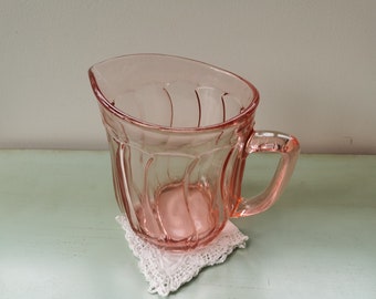 Pichet verre rose vintage