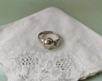Vintage silver fish ring