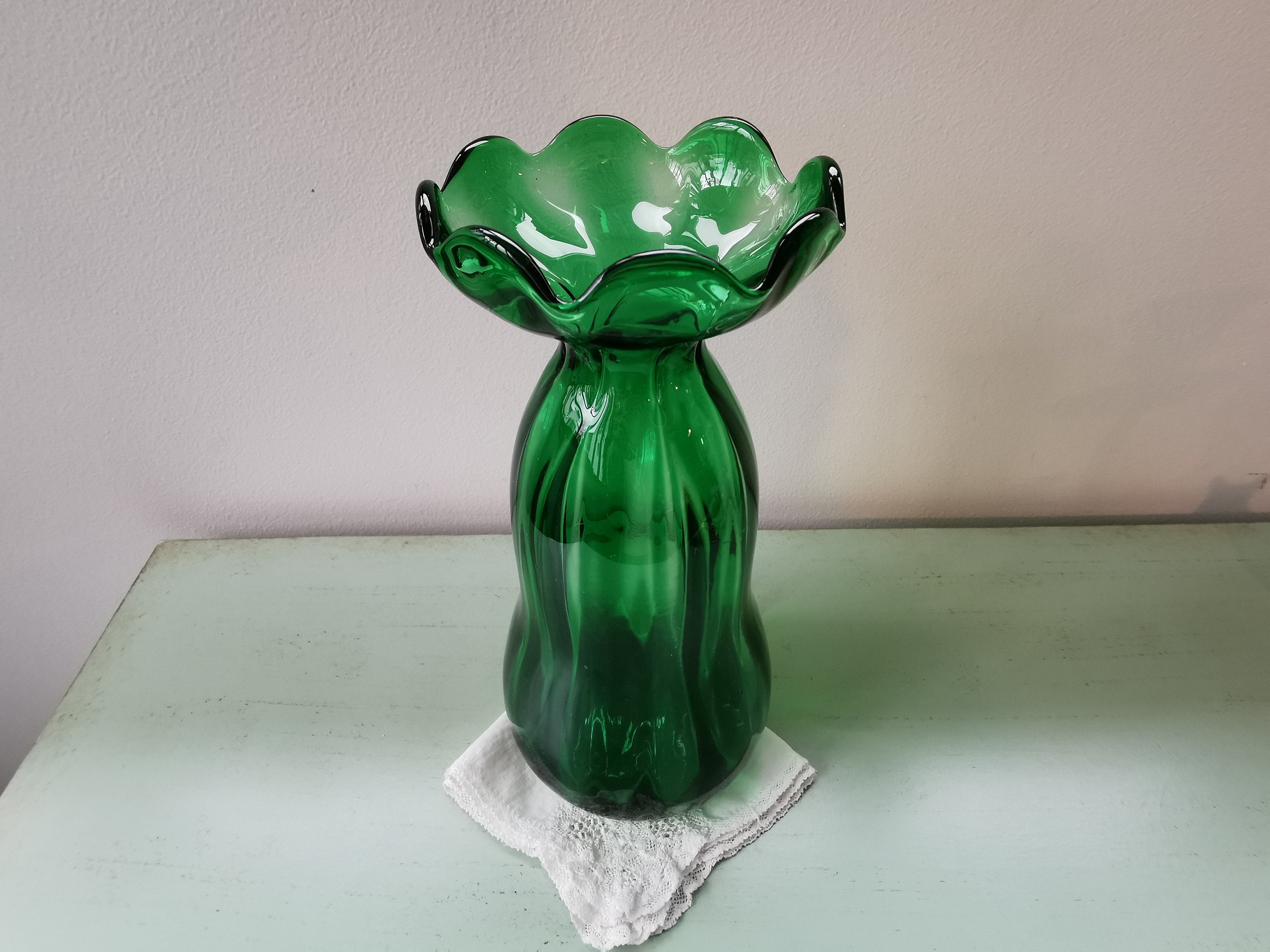 Vase en Verre Soufflé Vert Émeraude Collerette