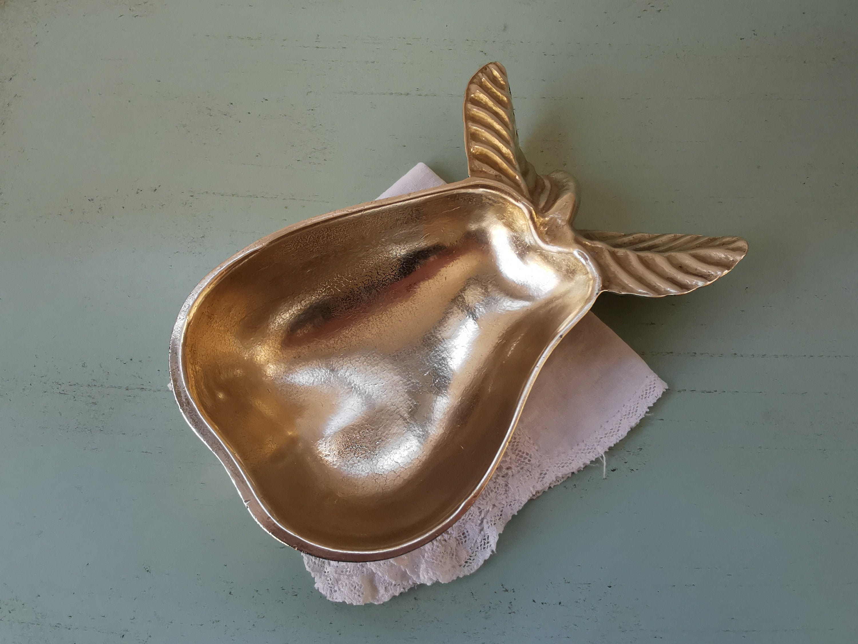 Vide-Poche Poire en Laiton Vintage