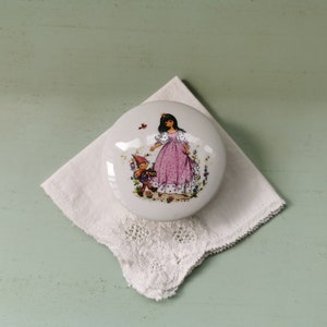 Liten vintage Limoges porslin prinsessask