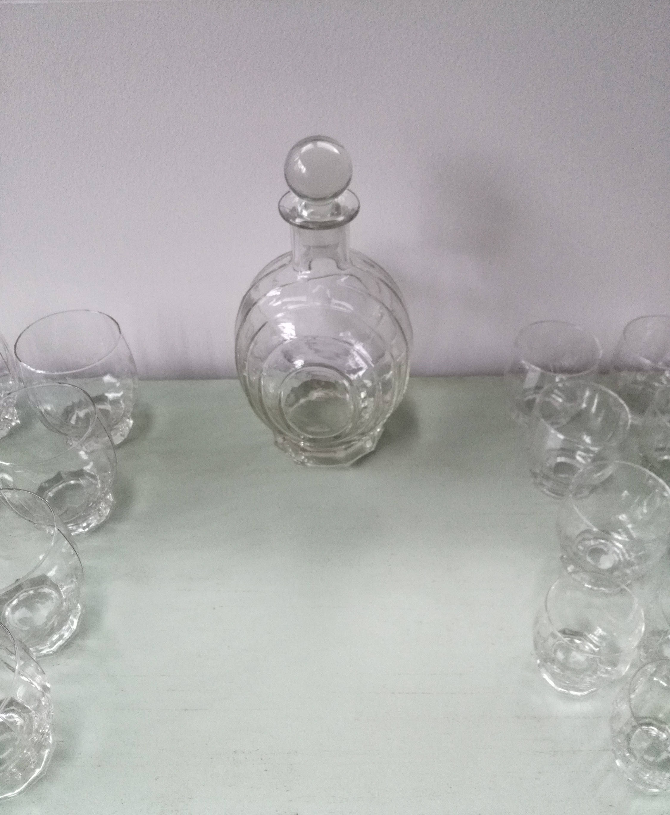 Réservé avec Plaisir à T // Ne Pas Acheter Service Verres et Carafe Art Déco Français