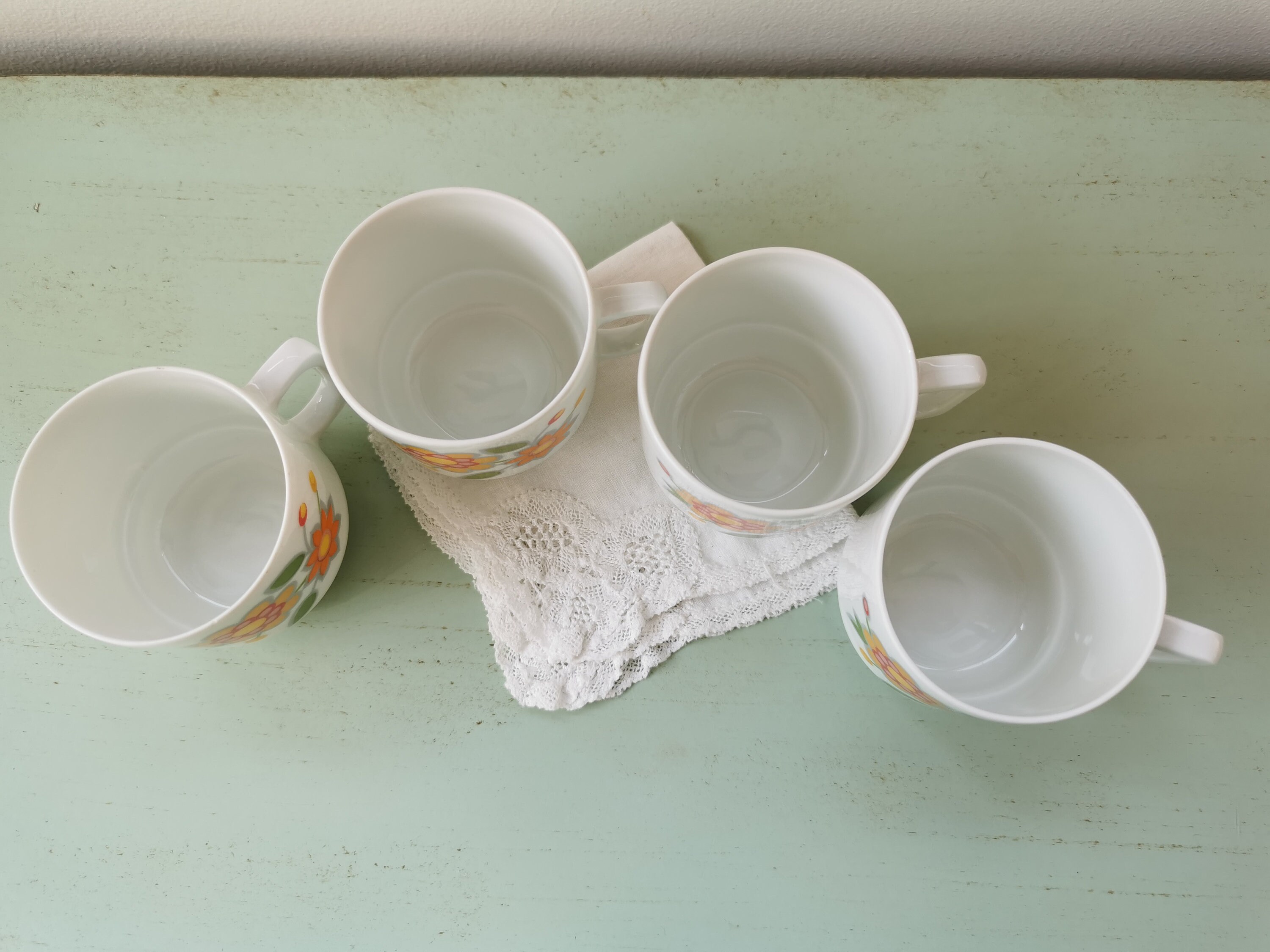 Hanseküche Set di tazze da caffè grandi – tazze da caffè in ceramica massiccia di alta qualità e di alta qualità, con manici grandi, tazze grandi (bianco, set da 6