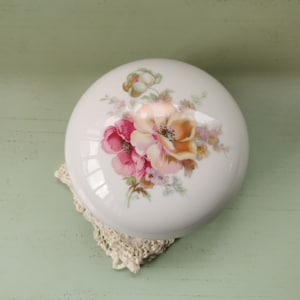 Boîte bonbonnière porcelaine de Bavière