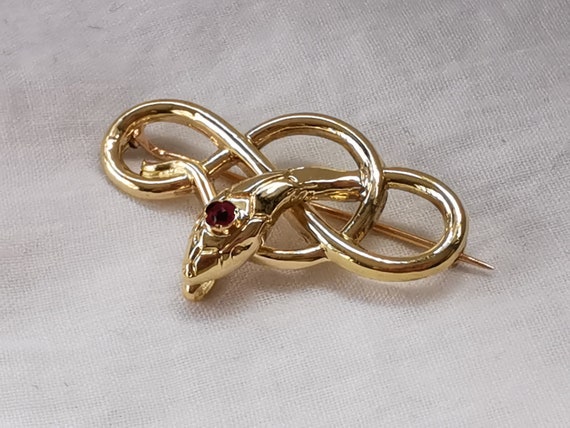 18K Art Nouveau gold snake brooch
