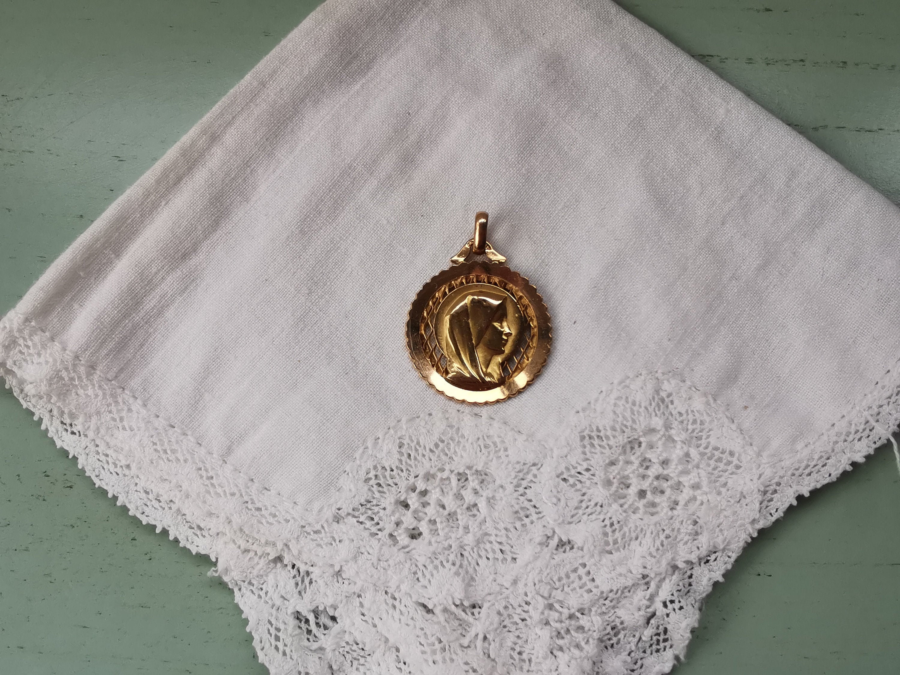 Médaille de La Vierge Or 18K Ancienne