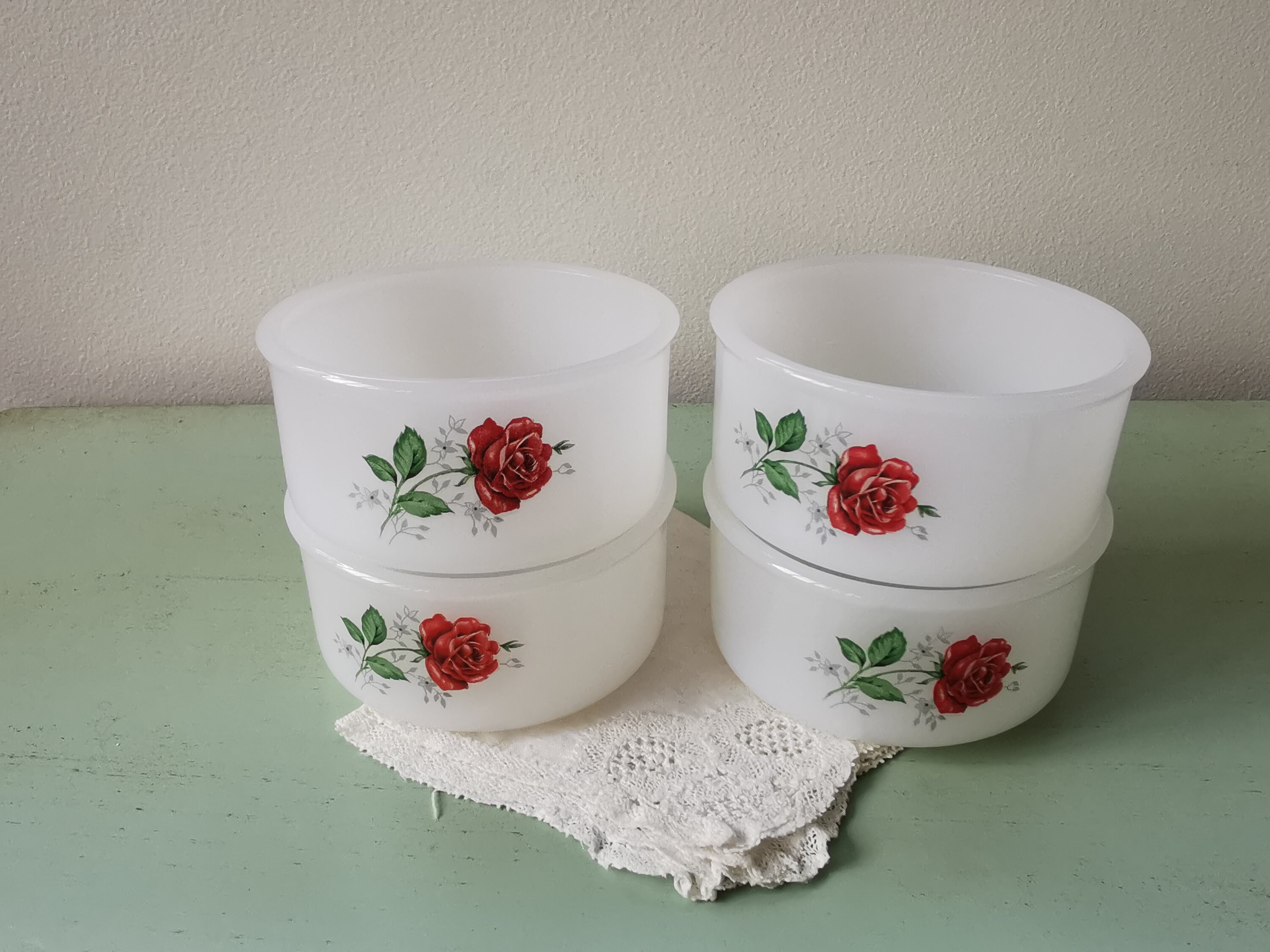 4 Ramequins Arcopal Modèle Rose Rouge Vintage