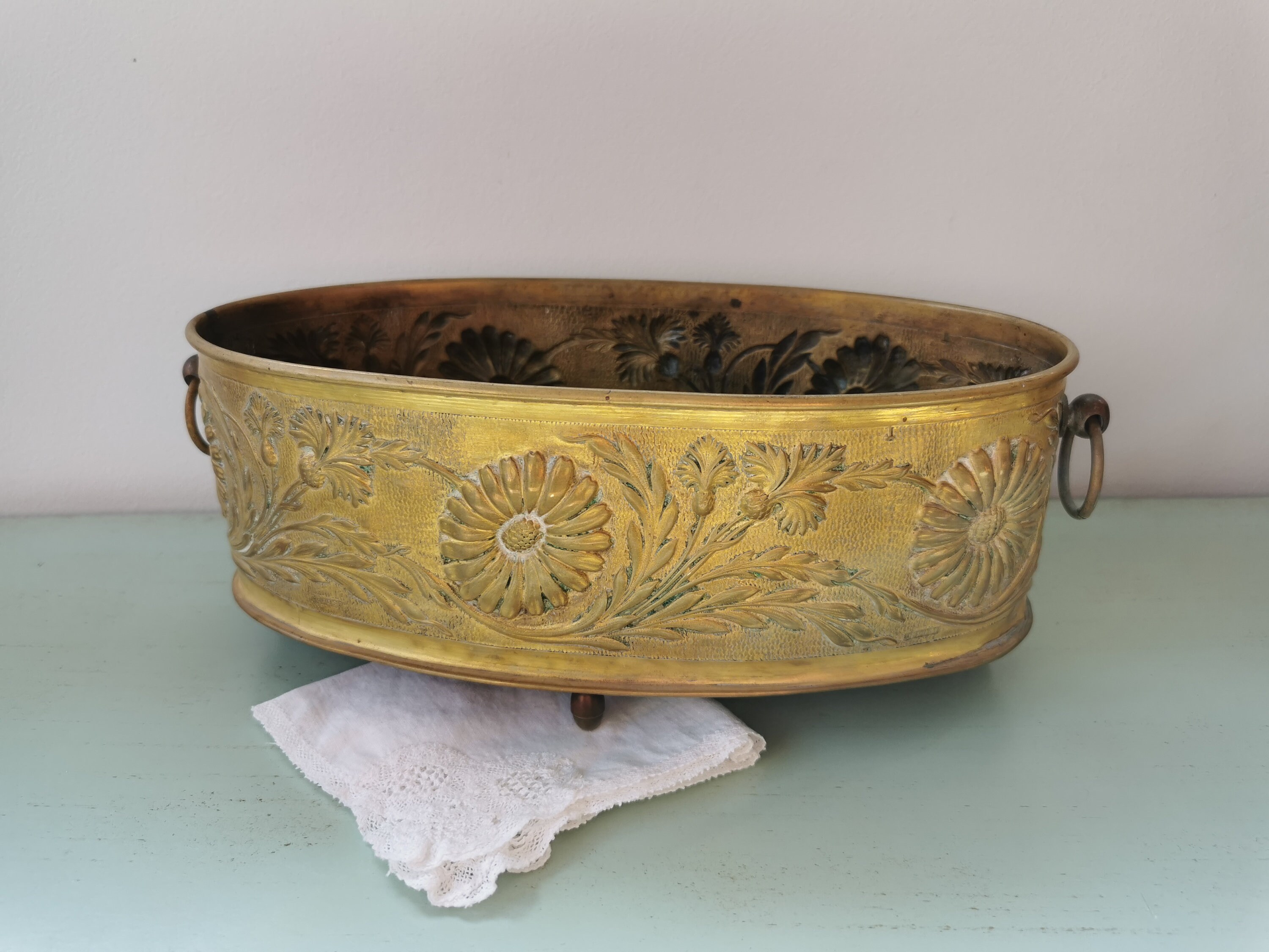 Jardinière en Laiton Marguerites Art Nouveau