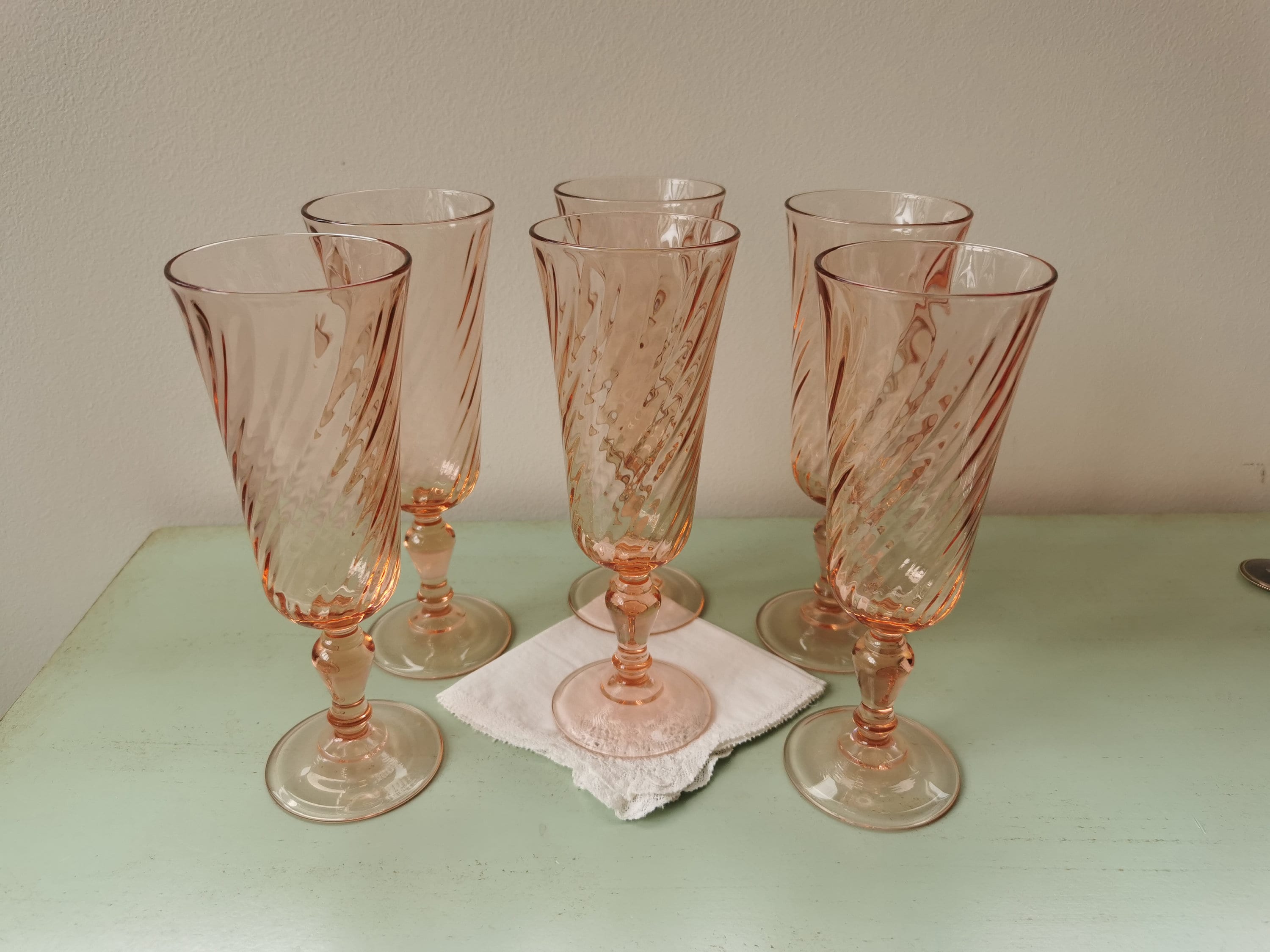 ensemble de 6 flûtes à champagne Rosaline, Roses, 1960
