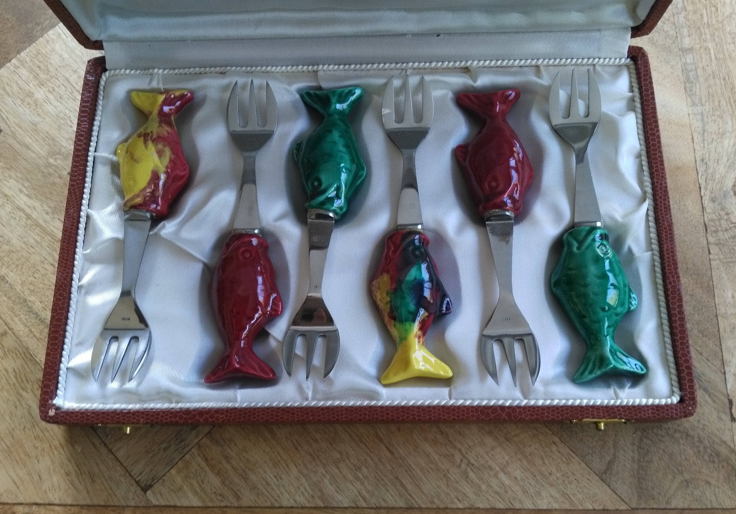 6 Fourchettes à Dessert en Céramique et Inox Forme de Poisson Vintage