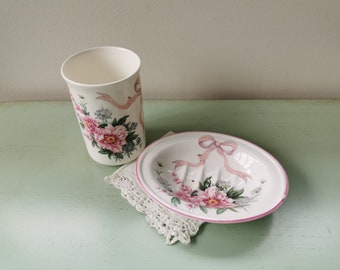 Porte-savon décor de pivoines porcelaine anglaise et gobelet assorti vintage