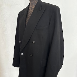 1950&#39;s Original Vintage Men&#39;s Sports Coat in black wool - Chest size 20 1/2&quot; - in great wearable condition