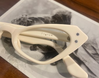 Spectacular and unique cat-eye glasses late 50's-early 60's Original in cream- Made in France - Deadstock (never worn)