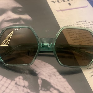 Hexagonal light green Original Vintage Deadstock (never used) sunglasses with brown lenses