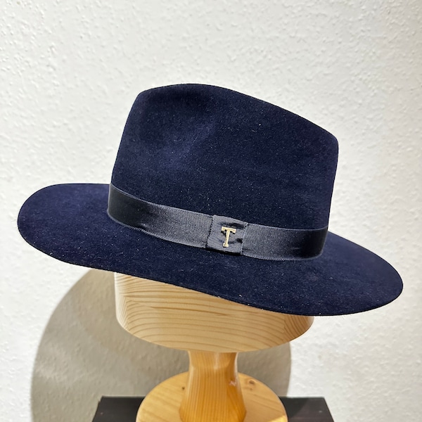 Chapeau Fedora Homme vintage Classy Navy Original vintage en feutre fourrure de la marque TONAK avec ruban bleu marine taille 59,5 cm DEADSTOCK (jamais porté)