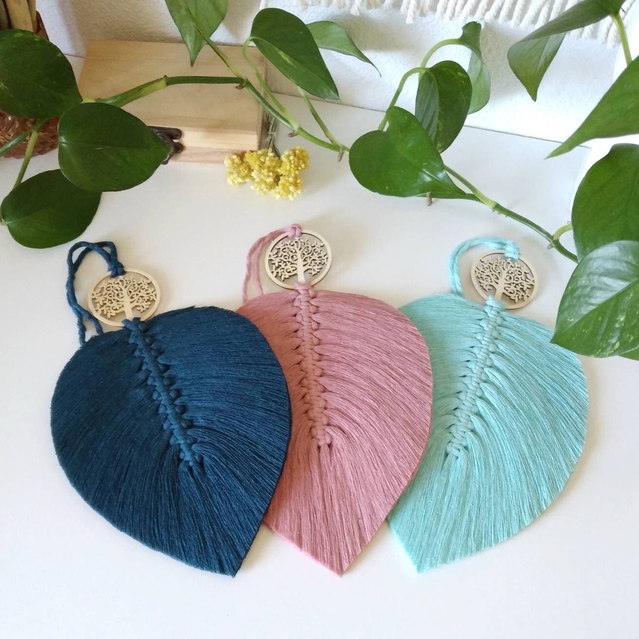 Plume en Macramé avec Arbre de Vie