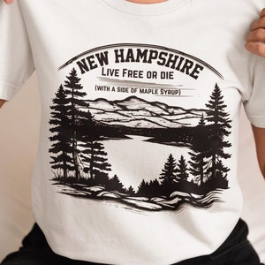New Hampshire: Live Free or Die (mit einer Seite aus Ahornsirup) T-Shirt, NH Pride, Maple Sirup Lover, New England Style, Granite State Pride