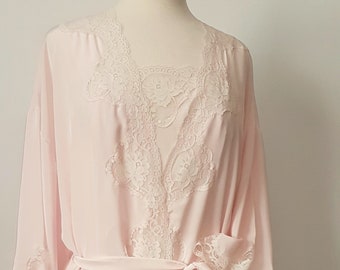 Blush Pink Chemise And Robe,  3/4  Length Cover Up Set ,  Lace Trimmed  Sleepwear,   Size Medium / Large