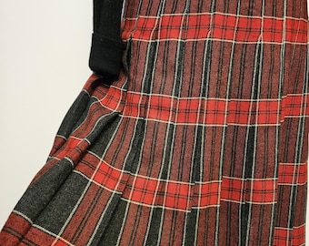 Tartan Pleated  Wool Kilt, Side Zipper, New Condition,  Size 8