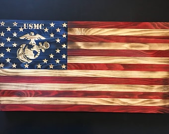 38 "x 19" hölzerne amerikanische Flagge mit Marinelogo, kundengerechte Flagge, holzverbrannte Flagge, rustikales Flaggenschild, Flaggengeschenk, beunruhigte Flagge
