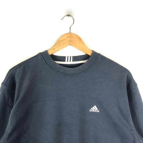 Drie strepen De beroemde ADIDAS THREE STRIPES Impossible Is Drie strepen De beroemde ADIDAS THREE STRIPES Impossible Is