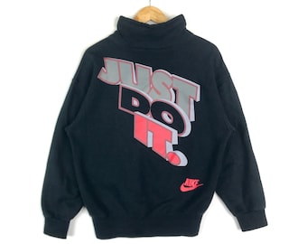 Selten!!! Vintage NIKE SWOOSH SPORTSWEAR Just Do It Font Logo Rollkragen Sweatshirt mittlerer Größe