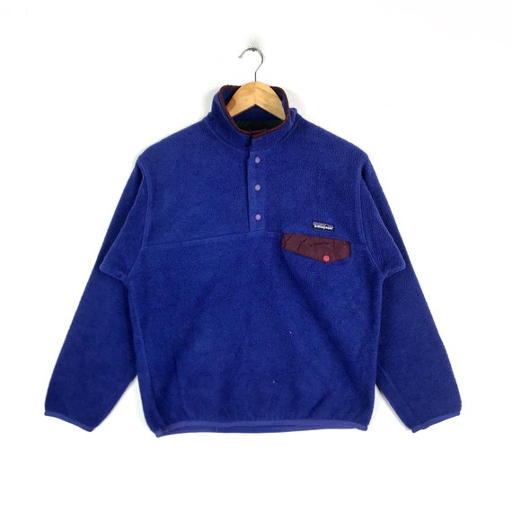 how to fold bulky sweaters