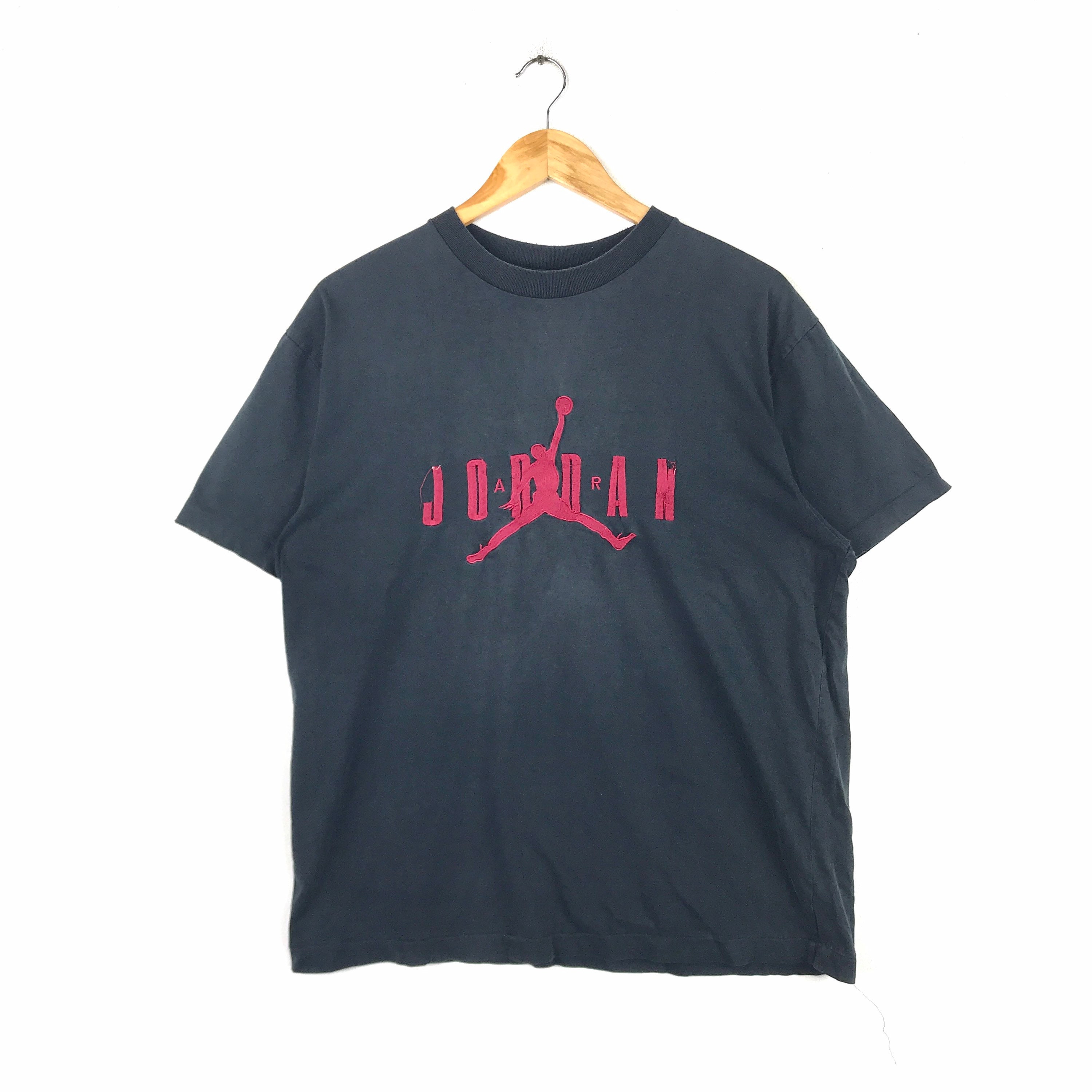 Jumpman!!! Vintage NIKE AIR JORDAN Usa Logo Crewneck T-shirt