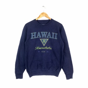 Est 1850!!! Vintage HAWAII HONOLULU Embroidery Logo By JANSPORT Crewneck Sweatshirt Dark Blue Colour Small Size