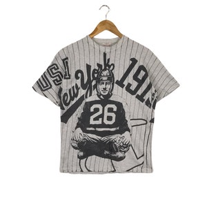 Rare!!! Vintage Classic CHAMPION PRODUCTS USA Champion Running New York Usa Fullprint T-Shirt Medium Size