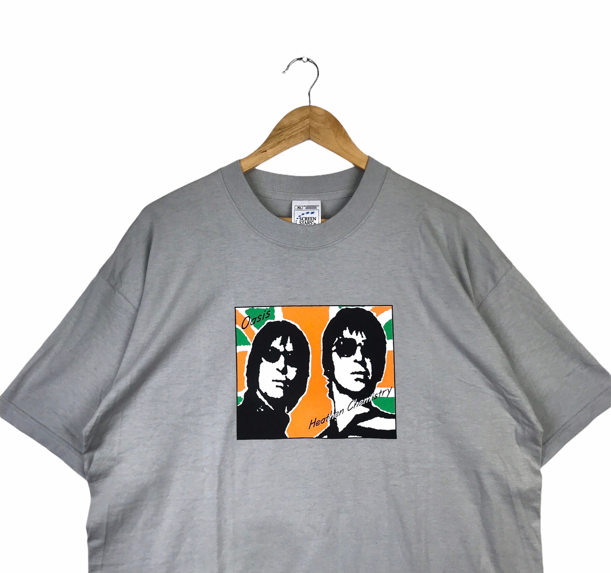 Vintage y2k OASIS LIAM GALLAGHER FotoPrint T-Shirt Extra Groot Formaat Kleding Gender-neutrale kleding volwassenen Tops & T-shirts T-shirts T-shirts met print Engelse Rock Band!! 