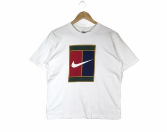 nike performance court tee