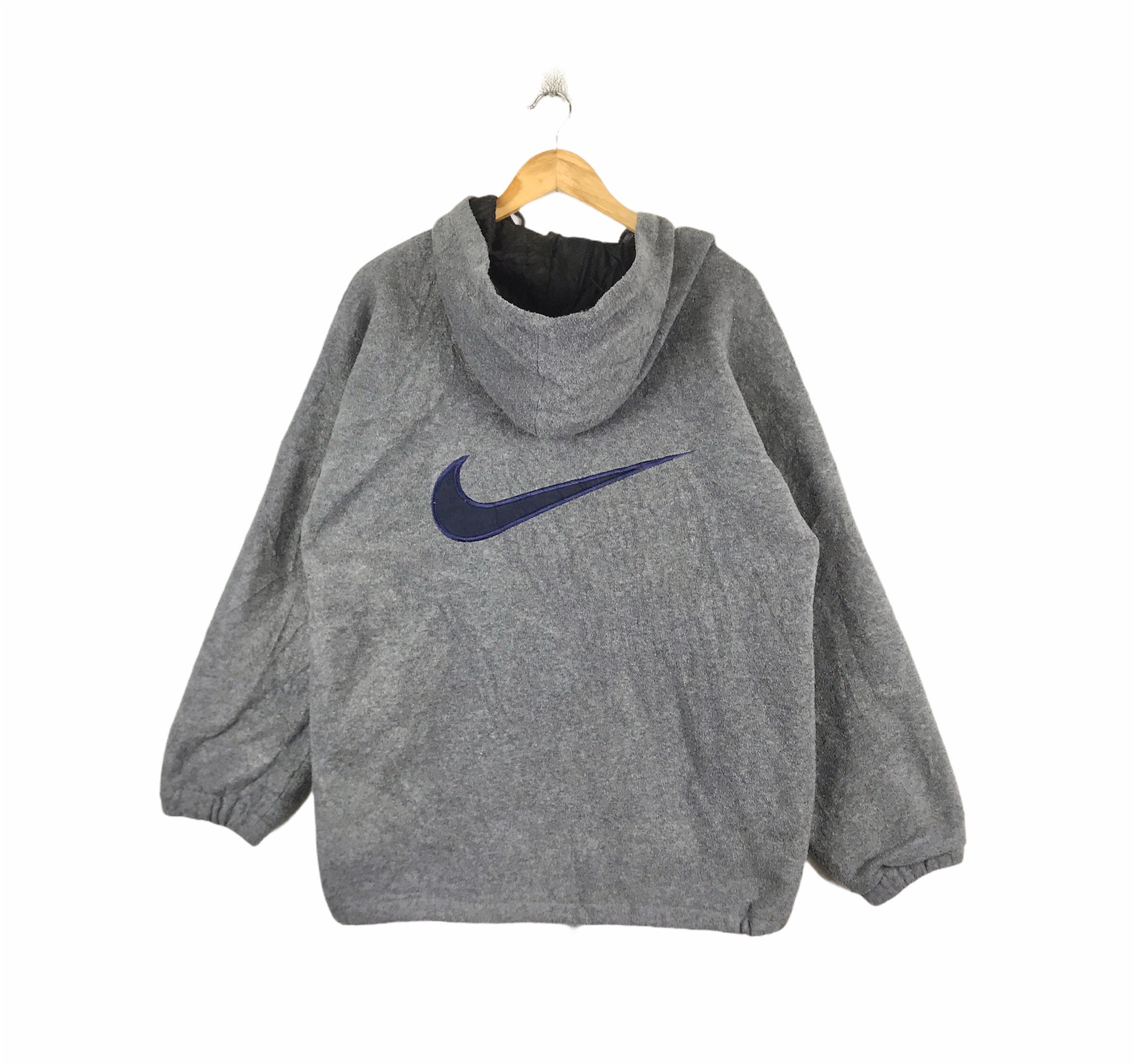 Nike jumper big tick online