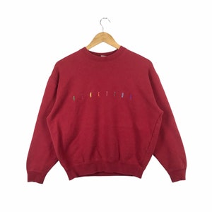 Zeldzaam!!! Vintage UNITED COLORS Of BENETTON Multicolour Logo Crewneck Sweatshirt Rood Kleur Made In Italy Small Size
