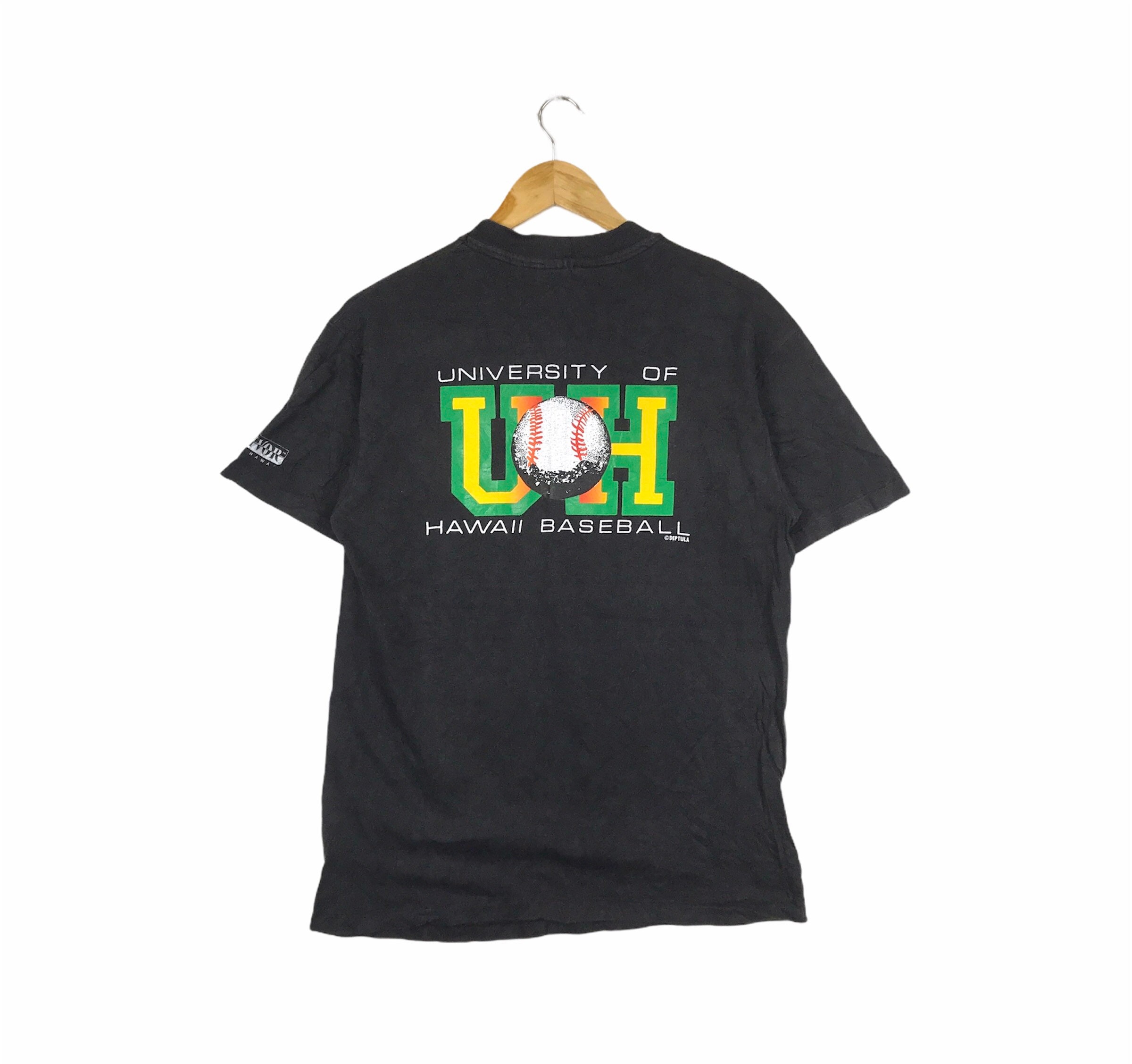 Baseball!!! Vintage UNIVERSITY of HAWAII BASEBALL Honolulu T-shirt