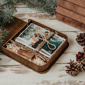 4x6 Hochzeitsfotobox und USB-Stick 3.0 | Holz-Fotobox für 15 x 10 cm große Drucke und Hochzeits-USB-Stick