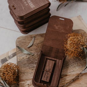 USB Box aus Holz mit graviertem USB Stick optional Hochzeit USB Box mit USB Stick 3.0 Bild 2