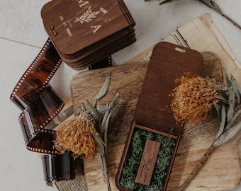 Wooden USB flash drive and USB presentation box | Wedding USB box with moss filling