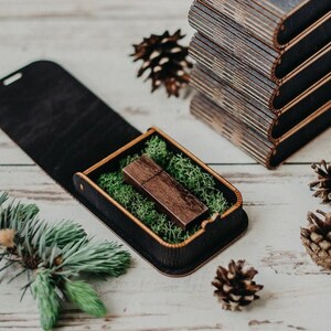 10 USB boxes with wooden 3.0 USB flash drive optional USB box with decorative moss filling Black