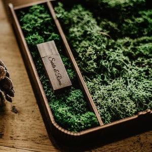 Add-on -> Natural green moss filling for all types of photo boxes