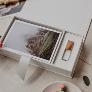 Caixa de tecido para fotos 5x7 para impressões e pen drive USB | Caixa de fotos de casamento branca para embalagem de fotos 18 x 13 cm