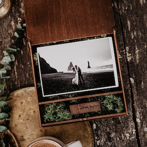 4x6 wooden photo box and custom flash drive Wedding photo box for 15x10 cm prints Walnut