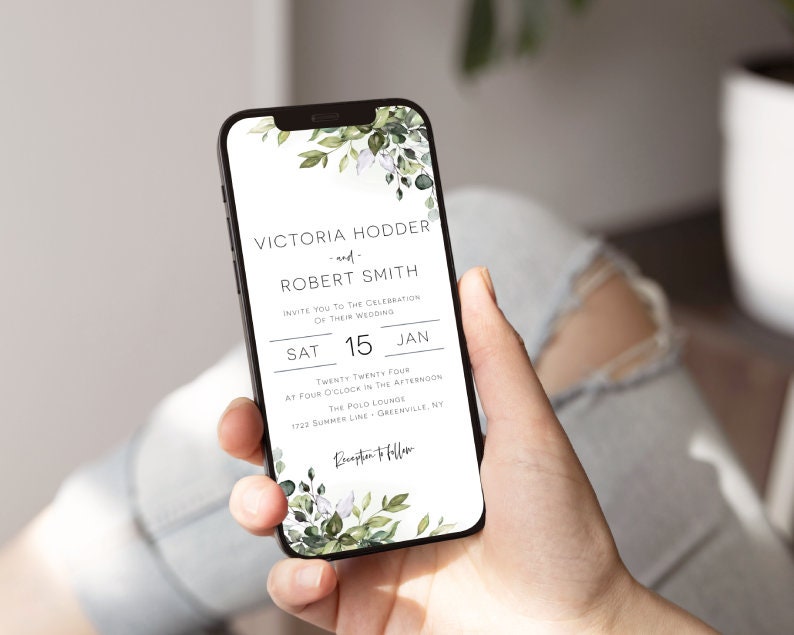 K&ouml;nnte beinhalten: Eine digitale Hochzeitseinladung mit einem gr&uuml;nen und wei&szlig;en floralen Design. Die Einladung lautet "Victoria Hodder und Robert Smith laden Sie zur Feier ihrer Hochzeit ein. Sa 15. Jan 2024 um 16:00 Uhr. The Polo Lounge 1722 Summer Line, Greenville, NY"