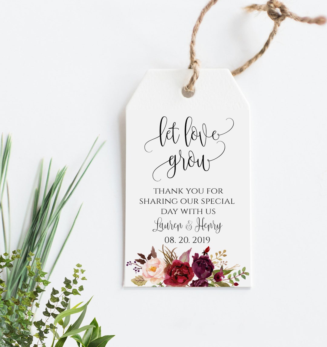 Wreathed In Love Welcome Tags - Forever Wedding Favors