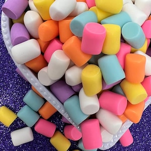 18pc. Rainbow Marshmallows, Candy, Flatback, Cabochon, Charm, Polymer Clay, Faux Candy, Breakfast Ceral, Hot Chocolate, Smore&#39;s, Hot Cocoa