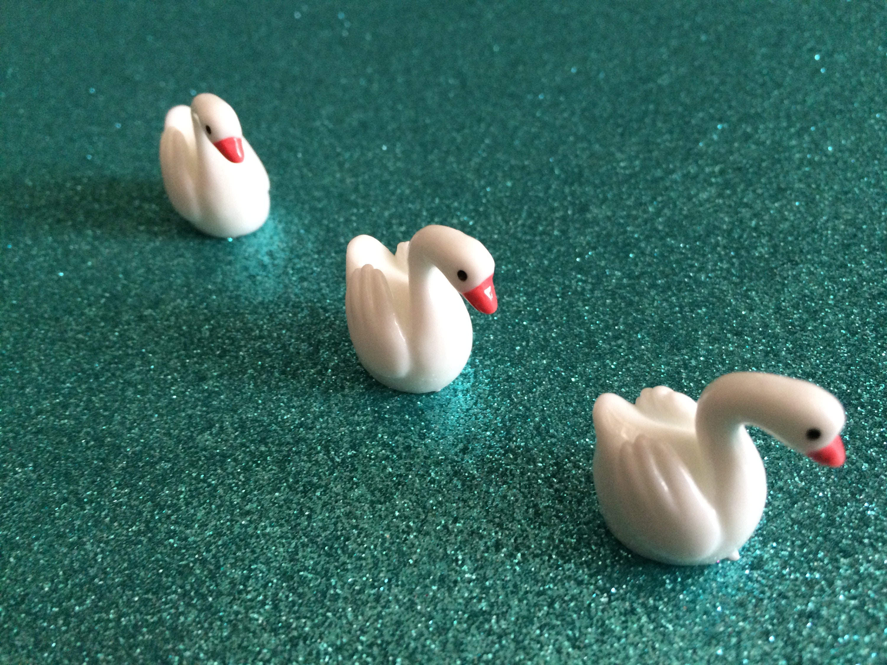 Mini Swans 10pc. White Miniature Swans, 3D Resin Cabochon - Etsy