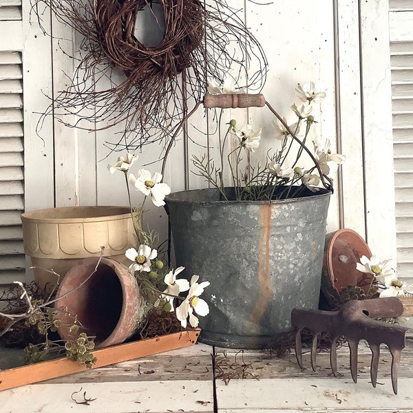 Vintage Metal Pail Bucket Bail Turned Wood Handle Rustic 9"T Antique American Country Farmhouse Kitchen Cottage Garden Planter Pot Container