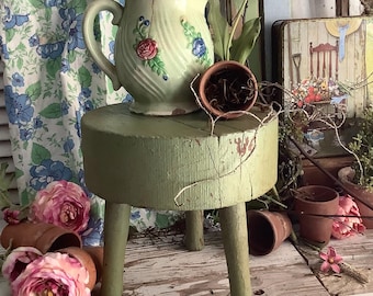Antique Milking Foot Stool Chippy Green Farmhouse Riser Shabby Cottage Decor 9.25"Tx9.5"Di