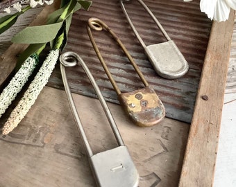 3 Vintage Laundry Pins Large Safety Pins Blanket Pin KeyTag Rustic Industrial Farmhouse Country Chic Cottage Laundry Room Home Decor