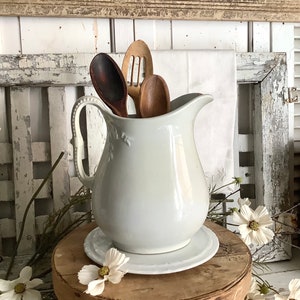 Antique Ironstone Pitcher 8"T J&G Meakin England French Country Farm Table Farmhouse Kitchen Shabby Cottage Chic Home Decor Display